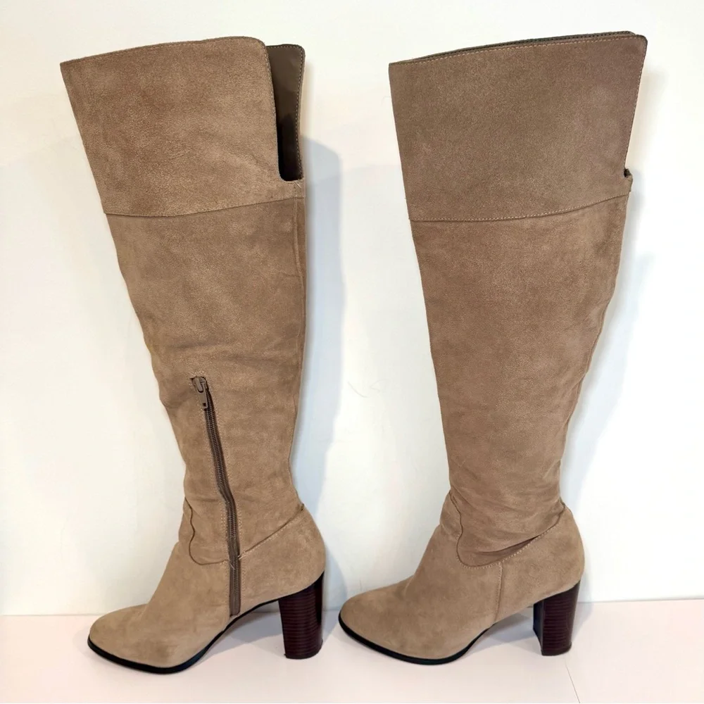 Lord & Taylor 424 Fifth Mikayla Tan Suede Knee High Boots W Block Heel, Sz 8.5